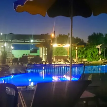 Millenium Ξενοδοχείο με διαμερίσματα 2*