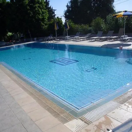 Ξενοδοχείο με διαμερίσματα Millenium 2*